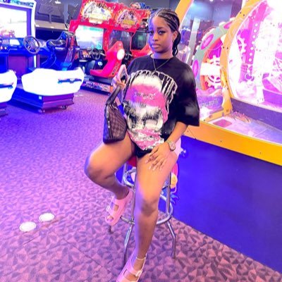 iam_nua's profile picture. LOVER GIRL that’s not in love  IG: @i_am_nua