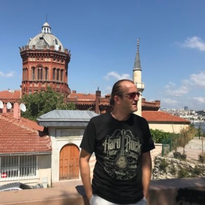 fikratarsunar's profile picture. Live for others