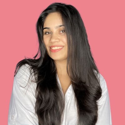 I help service based entrepreneurs with organic content marketing | Tweets about Social Media Marketing, Entrepreneurship, Self Improvement & Annoying clients.