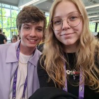 Fem ^-^ (@femmoee) 's Twitter Profile