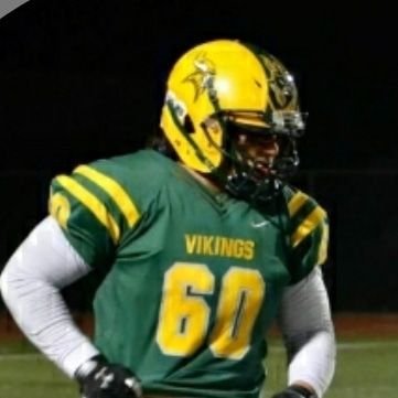 Vanden High School 24 | DT/NG | current GPA 3.0 | 5'10 | 246| 
https://t.co/Aw2o0Qaakd