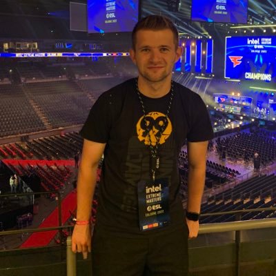 shikutokucs's profile picture. 🇩🇪 | 23 | @99DAMAGEde Content Hure und Erfinder des White Boy Dab | Mail: shikutoku@outlook.de