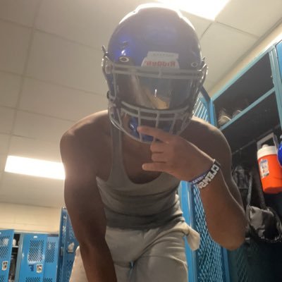 5’10| 185 lbs | DB&QB| CO 24’ | Fairfax High school |