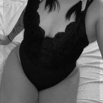 Nikkibaked710's profile picture. 