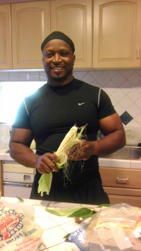 Promoting Men's health, and Personal fitness. Alumni of Cal Berkeley and Univ Phx Graduate school. Retired Pro athlete.