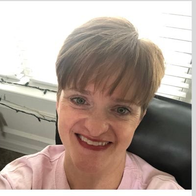Crimson Tide Lady Forever 💃🏻, #Bama #RollTide, #FlyEaglesFly, #Book Lover 📚, #Music Lover 🎶 #Nurselife💉#Family ❤️