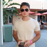 Billy Reinhardt (@billyreinhardt) 's Twitter Profile Photo Billy Reinhardt (@billyreinhardt) 's Twitter Profile Photo