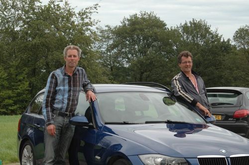 Wij zijn Johan Straver & Bert Rijk, team 4 van de ScanCoveryTrail 2013. Op vrijdag 4 januari gaan wij van start richting de Noordkaap, volg ons op twitter!