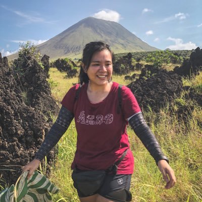 mksgallego's profile picture. student of linguistics and daughter of the sea 🌊 *Philippine languages, Austronesian, language contact, language change*