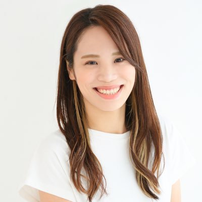 \デザインだけじゃない。コーディングまで対応可能な動かせるデザイナー/成果につながる“伝わるデザイン”で集客をしっかりサポートします!|元SE|ココナラ プラチナランク|ユーザー視点×伝わる設計×柔軟対応|課題に+αの提案で“成果”へ導く|お客様に寄り添う、頼れる存在に|DMで気軽にご相談ください📩