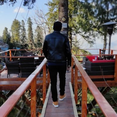 faraztanveer07's profile picture. Full Stack Web Developer  👨‍💻
