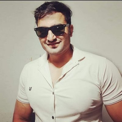 जिस कौम का कोई अमीर नही 
उस कौम  का  कोई  वजूदनहीं