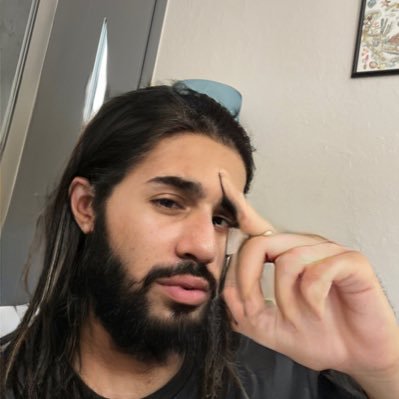 Futur médecin quand le soleil se lèvera à l'Ouest et se couchera à l'Est *edit* Médecin à 23 ans en fin de compte ⚕
