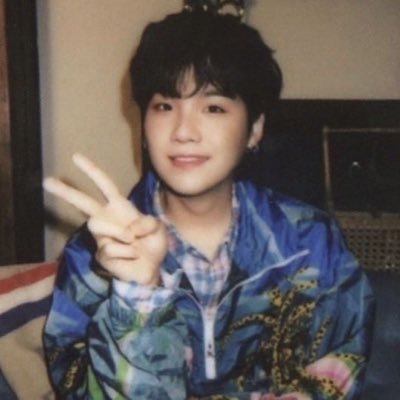 Aimbubblebb's profile picture. 𐙚 🩰୧‧₊˚ 🏹