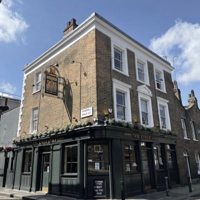 Pub on a quaint residential street in the heart of London, seconds from Waterloo & Southwark stations. Expect real ales and authentic Thai cuisine