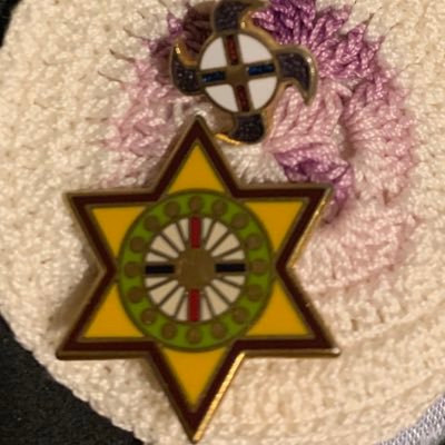 mikawabushi_156's profile picture. 元眞光隊指導員（眞光2世）冬眠組み手です。父方の伯母叔父は上級組み手で現役バリバリ。二代三代教え主ともよく会ってるせいで写真がゴロゴロ転がってるヨ…😇