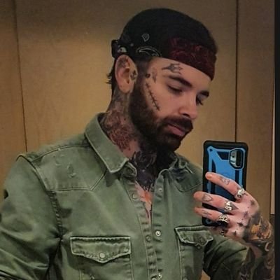 🇮🇪 Ireland #061
🔱 Body Piercer & Tattoo Apprentice
🇬🇧 MTV / RTE
