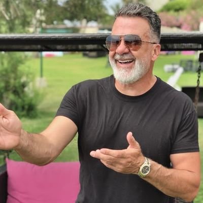 Simon52202016's profile picture. Military doctor