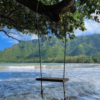 FooshWafa's profile picture. ''اللهُم نورًا مُمتدًا منك يُضيء طريقي وايامي''