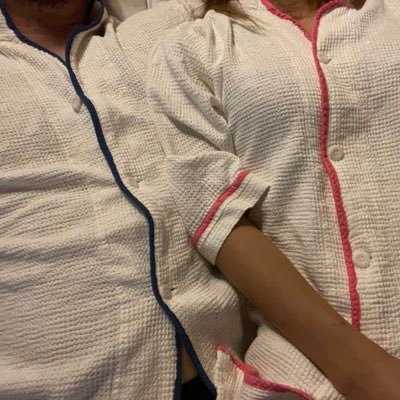 ds0_oo's profile picture. 20代後半変態な旦那に付き合ってくれる仲良し夫婦👫変態な事を楽しみたい/えっちなお誘い待ってます💌時々嫁ちゃんも見ています🎀 /SW /NTR レズ.バイ.3P募集中⭐️単独様は支援して頂ける方を優先致します！