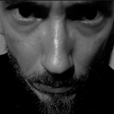 SimoneValsecchi's profile picture. Born in Vizzolo Predabissi / Living in Milan /Automotive Electronic Engineer / Original since 24/11/1976 / Passions : 🚘 ⚽️ 🎸📚