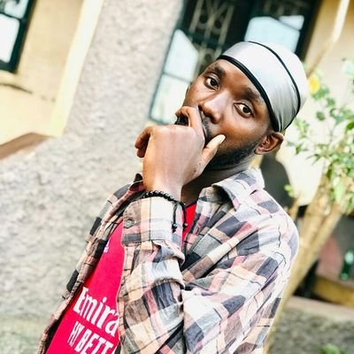Play games 🎮 Manchester united Fan
I like listening to music especially Drill music🎵en watching series online
