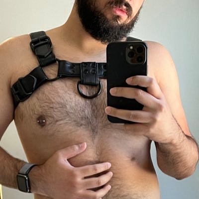 I am your Gay Uncle Vic! I’m here for all that gay shit!
