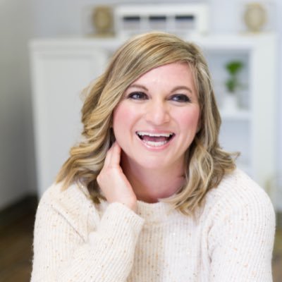 Founder + matchmaker @meshwellco | Bringing trusted support to the world so you shift self-help into getting help.
