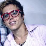 Dh esse FC foi feito todinho para você,por que sou completamente fascinada em ti,Te Amo D+
desde:01/09/11