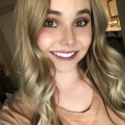 kinleyyann's profile picture. ☕️🌻🪴🦋☀️
