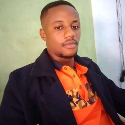 hanneton_mpemba's profile picture. Mon sourire et mon courage