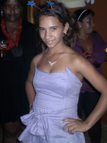 Sou uma Menina Feliz !Sou Geminiana,Sincera , de bem com a vida e varias outras coisas !Uma Critica : Odeio Fofoca!