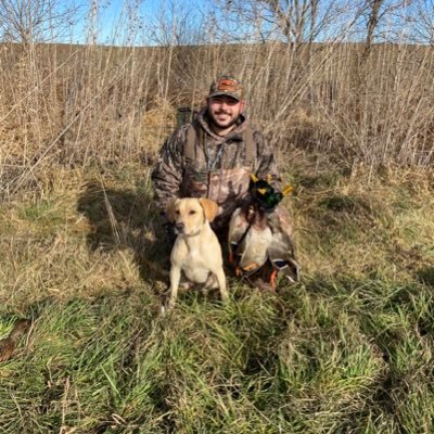 jakeblunt6's profile picture. Hunting and Baseball