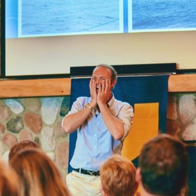 dieSailing's profile picture. Solo sailor, author of Sailing Into Oblivion and host of Sailing Into Oblivion Podcast