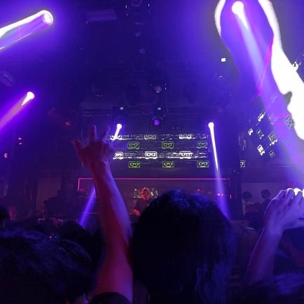 00/TropicalHouse,FutureHouseのおかげで人生が楽しくなった人/家で1人DJしたり/オランダはEDMの工場/
音楽っていいね!