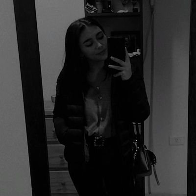 EvaCaviglia's profile picture. 