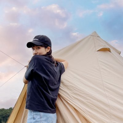 自然・動物大好き20代のソロキャンパー🏕 / 愛車Jeep Wranglerに乗ってワンちゃんとキャンプに行くのが夢🌞 / 食べることが大好き / お酒は最弱 / 1人でも多くの人にキャンプの楽しさを伝えたい