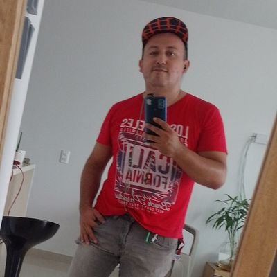 Pateperro23m's profile picture. Diseñador Industrial UN