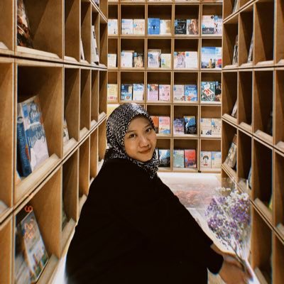 Semoga Nurazlin Syazwani cepat kaya. Aminnnn
