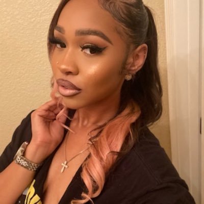 traveling Makeup Artist | IG @therealjadekennedy