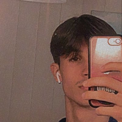 M A X I M E 
🏀Bball player • 11🏀