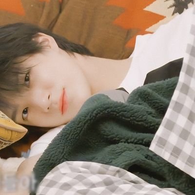 #제노 / 𝓨𝓸𝓾 𝓸𝓷𝓵𝔂 𝓵𝓲𝓿𝓮 𝓸𝓷𝓬𝓮, 𝓫𝓾𝓽 𝓸𝓷𝓬𝓮 𝓲𝓼 𝓮𝓷𝓸𝓾𝓰𝓱 𝓲𝓯 𝔂𝓸𝓾 𝓯𝓲𝓷𝓭 𝓽𝓱𝓮 𝓻𝓲𝓰𝓱𝓽 𝓹𝓮𝓻𝓼𝓸𝓷