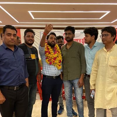 Ex. General Secretry ,
Uttar Pradesh Gramin Bank employees union
(AIRRBEA).
All Tweets Are Personal Views !
RTs Aren't Endorsement !!