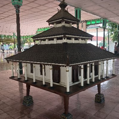 Bangalike's profile picture. Makan