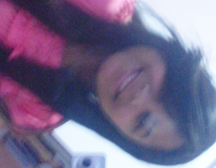 Quem eu sou? uma pergunta de filosofo! Sou aquela menina que quando quebra a unha vira uma fera :)
