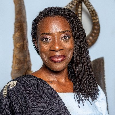 Avocate au barreau du Cameroun.
Défenseur des droits humains, leader politique et Kamerunaise passionnée