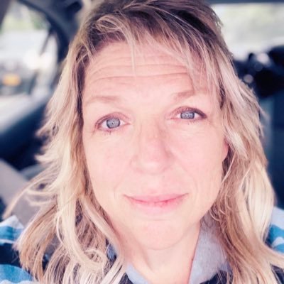 Mom to one amazing son! Teaching for 30 years. NYC Pre-K Teacher. Dog Mom. 🐶❤🐶 🤘🕊️🌻🙂 #kindness #respectforall