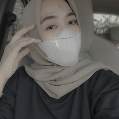 Ariyantiyunii's profile picture. 