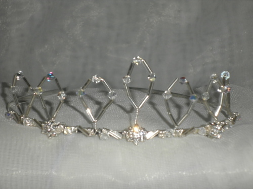 bitca4's profile picture. I have studied Forensic Science. Love reading and listening to music. Spend most of my spare time crafting especially making jewelery