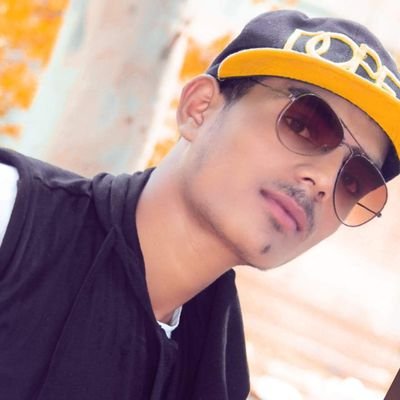 सुन  tu ☝ mere sath 👫 nahi 😈 toh koi baat nahi😛  शेहजादा 🧑 Roye 😭 tere liye 😛 teri 😜 itni 👉Aukaad ❌ nahi😎😎😎